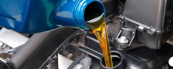 pourquoi-l-huile-moteur-est-elle-si-importante-pour-la-performance-de-votre-voiture